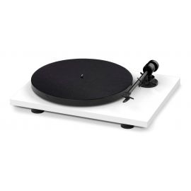 Pro-Ject E1 Bílá + OM5e