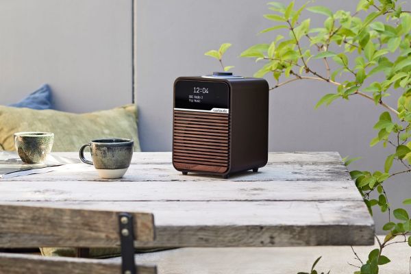 RUARK AUDIO R1 Deluxe Bluetooth Radio  - Espresso